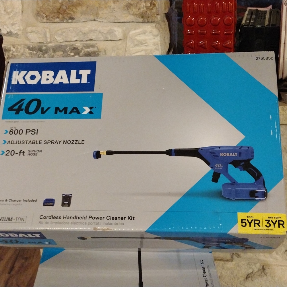 Kolbalt 40 v Max cordless handheld power cleaner kit